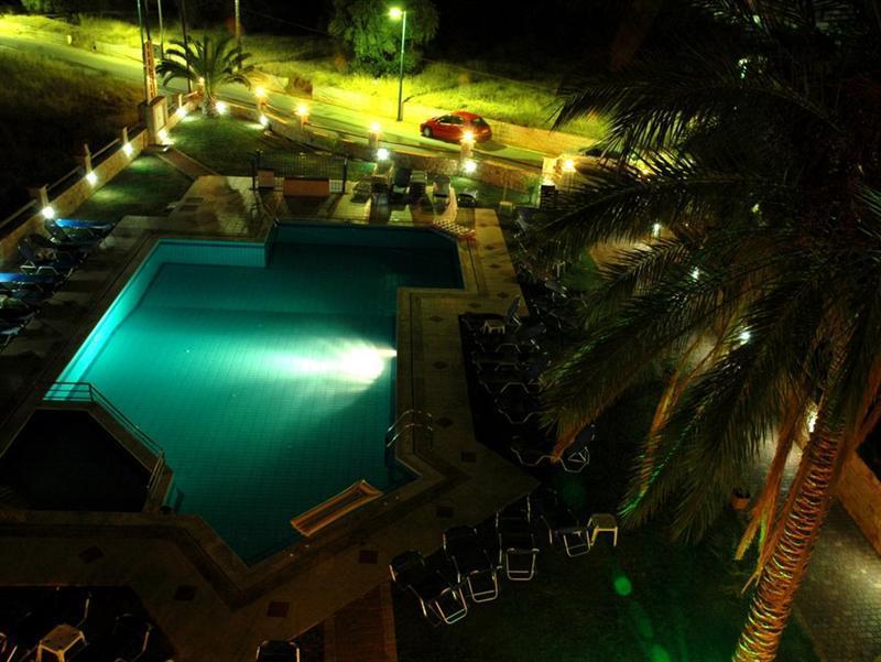 Danelis Studios & Apartments มาเลีย ภายนอก รูปภาพ